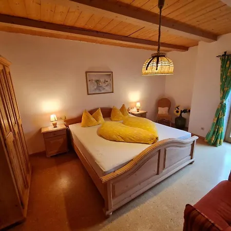 Lauchlehen Apartment *