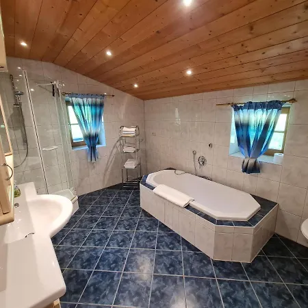 Lauchlehen Apartment *